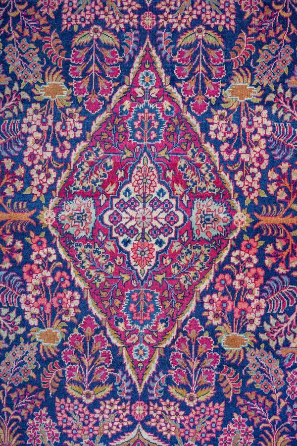 Persian Dabeer Kashan - Blossoming Tulips