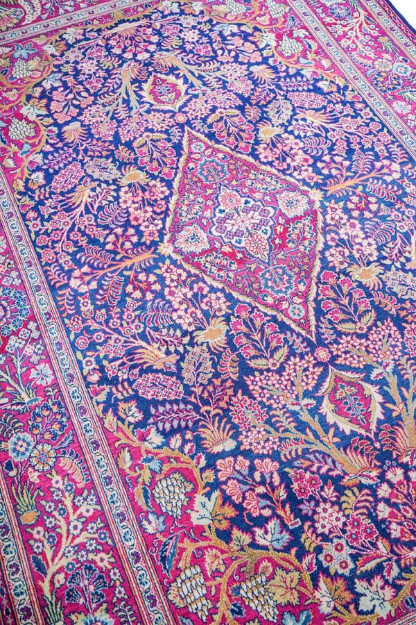 Persian Dabeer Kashan - Blossoming Tulips