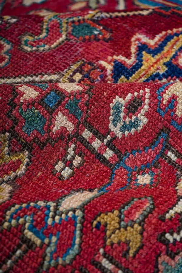 Antique Heriz Serapi - Rustic tribal tones