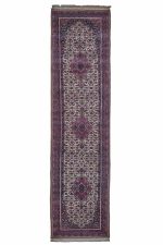Indo Bidjar Runner - 3 Medallions