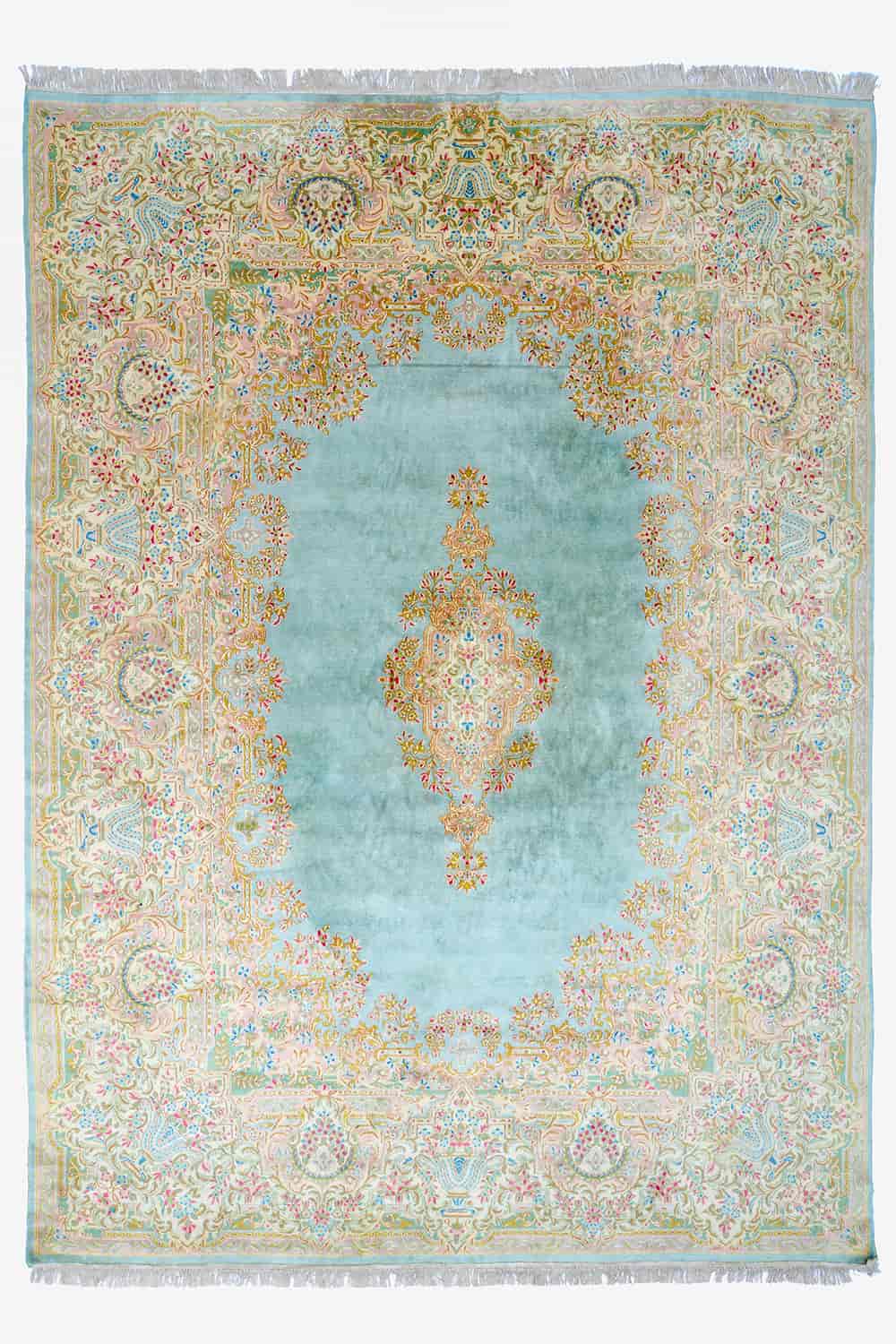 Laver Kerman Aubusson – Ice Blue