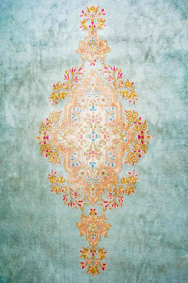 Laver Kerman Aubusson - Ice Blue