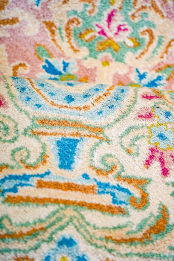 Laver Kerman Aubusson - Ice Blue