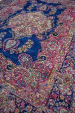 Antique Laver Kerman - Blue Wreath