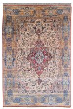 Antique Laver Kerman - Detailed Floral