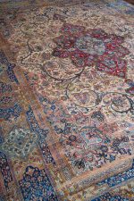 Antique Laver Kerman - Detailed Floral