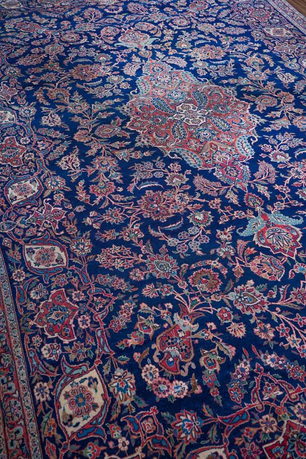 Antique Royal Kurk Kashan - Niche Blossoms