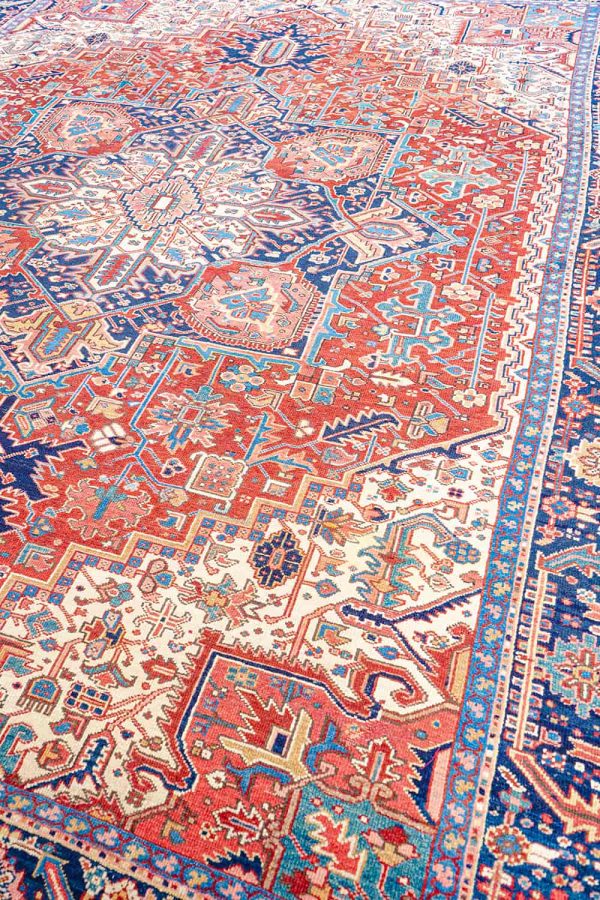 Antique Persian Heriz Serapi - Concentric Stars