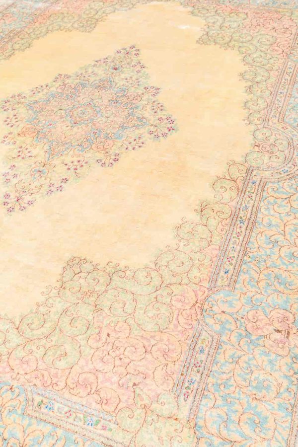 Antique Laver Kerman Aubusson - Palatial Beige