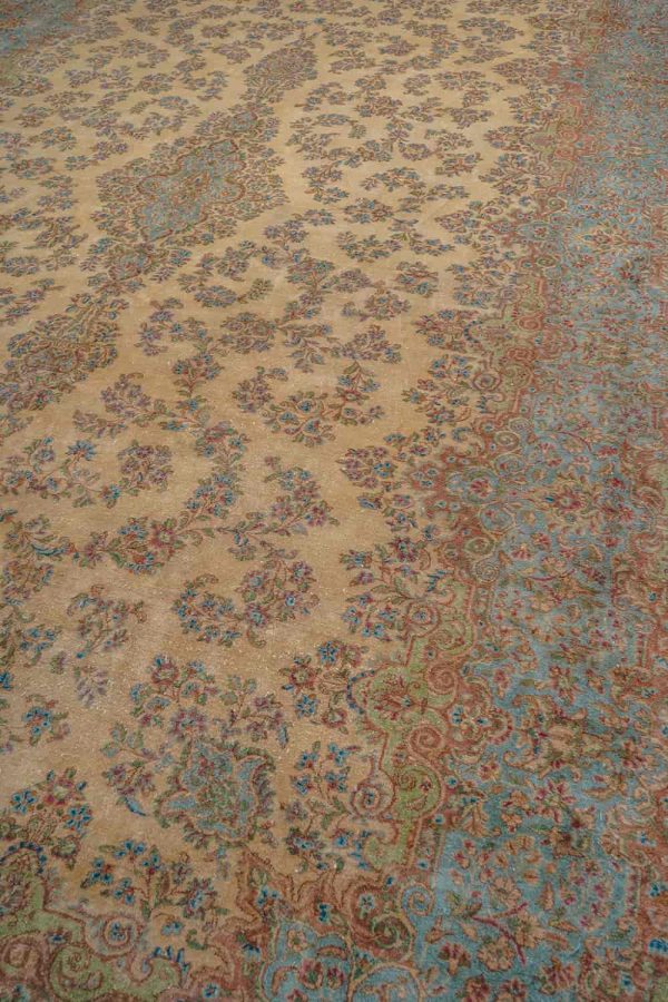 Antique Laver Kerman Aubusson - Rustic Beige