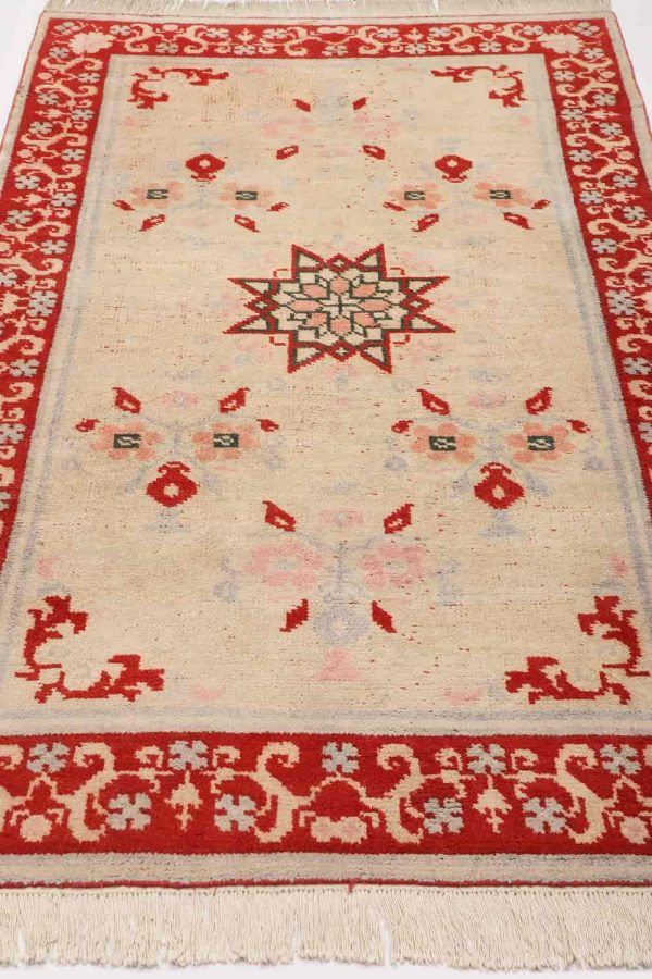 Vintage Agra Jail Cotton Carpet - Fortune