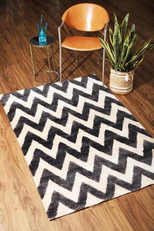 Black and Beige handcrafted Modern Carpets made from Silk and Wool by Carpet Cellar