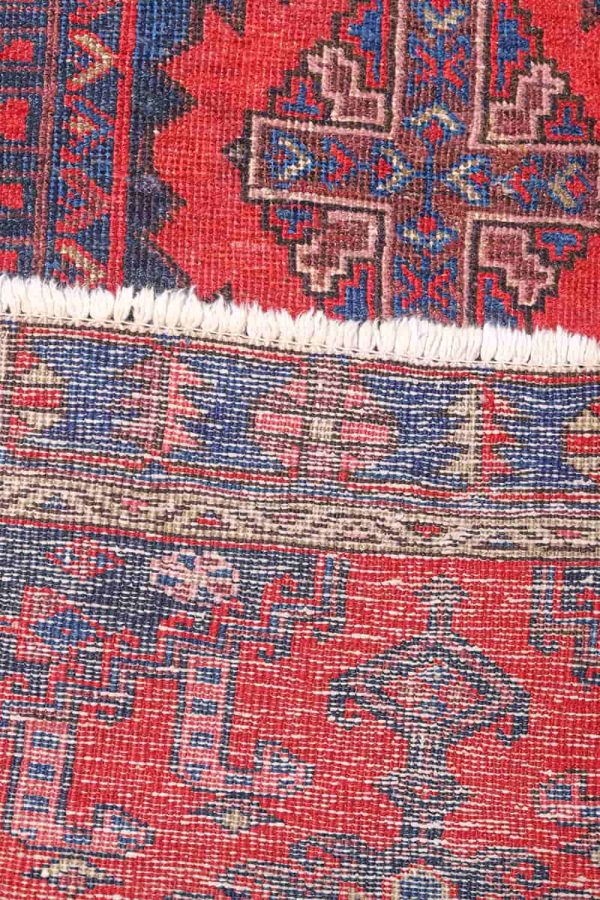Antique Dagisthan Afshar - Raging Red