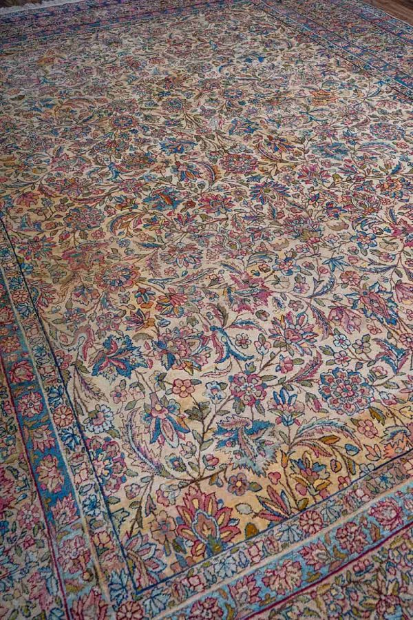 Antique Kerman - Golden Lotus