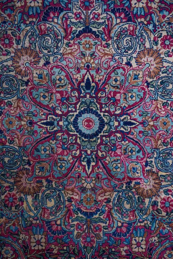 Antique Laver Kerman - Tyrian Purple