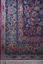 Antique Laver Kerman - Tyrian Purple