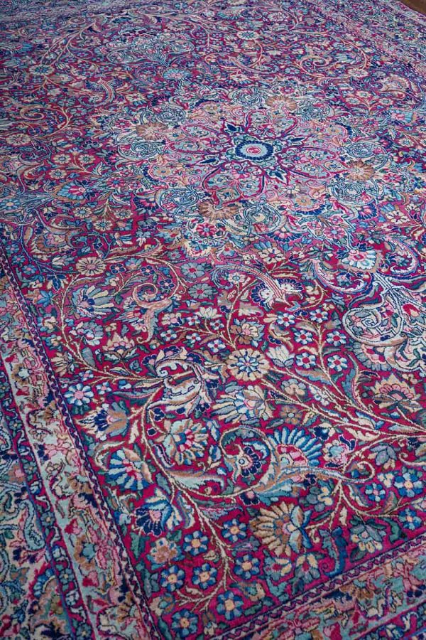 Antique Laver Kerman - Tyrian Purple