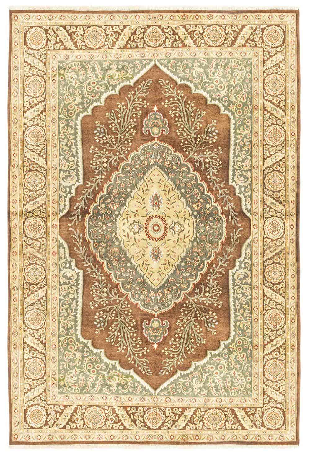 Mughal Revival Tabriz – Ornate Medallion
