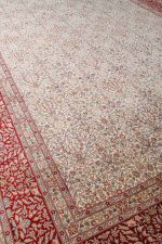 Museum Indo Dabeer Kashan - Floral Flow