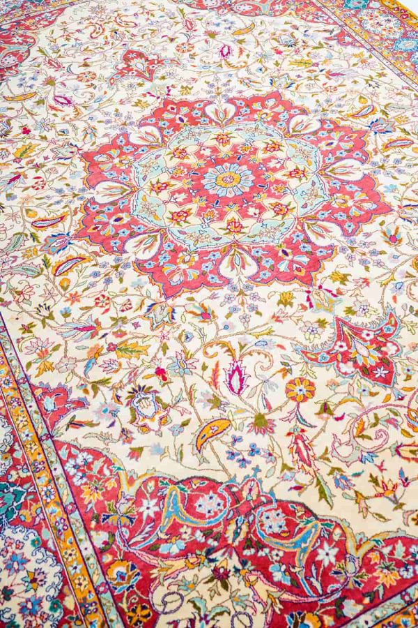 Antique Persian Safavid Tabriz - Centre Medallion