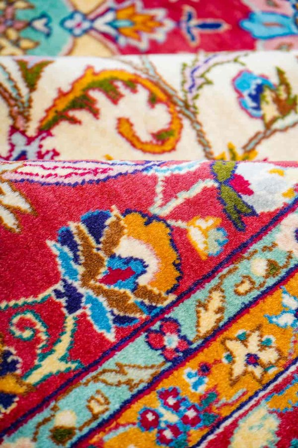 Antique Persian Safavid Tabriz - Centre Medallion