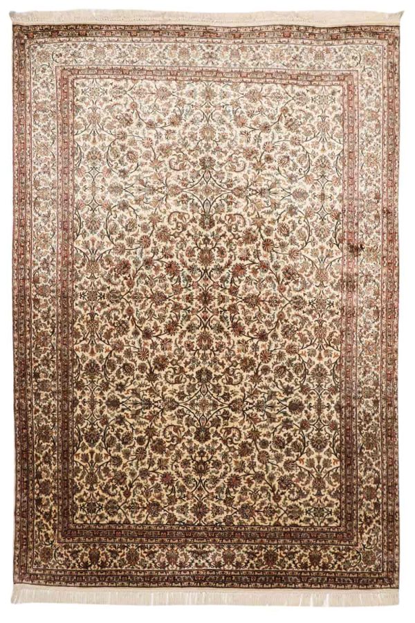 Super Fine Silk On Silk Isfahan - Intricate Gold