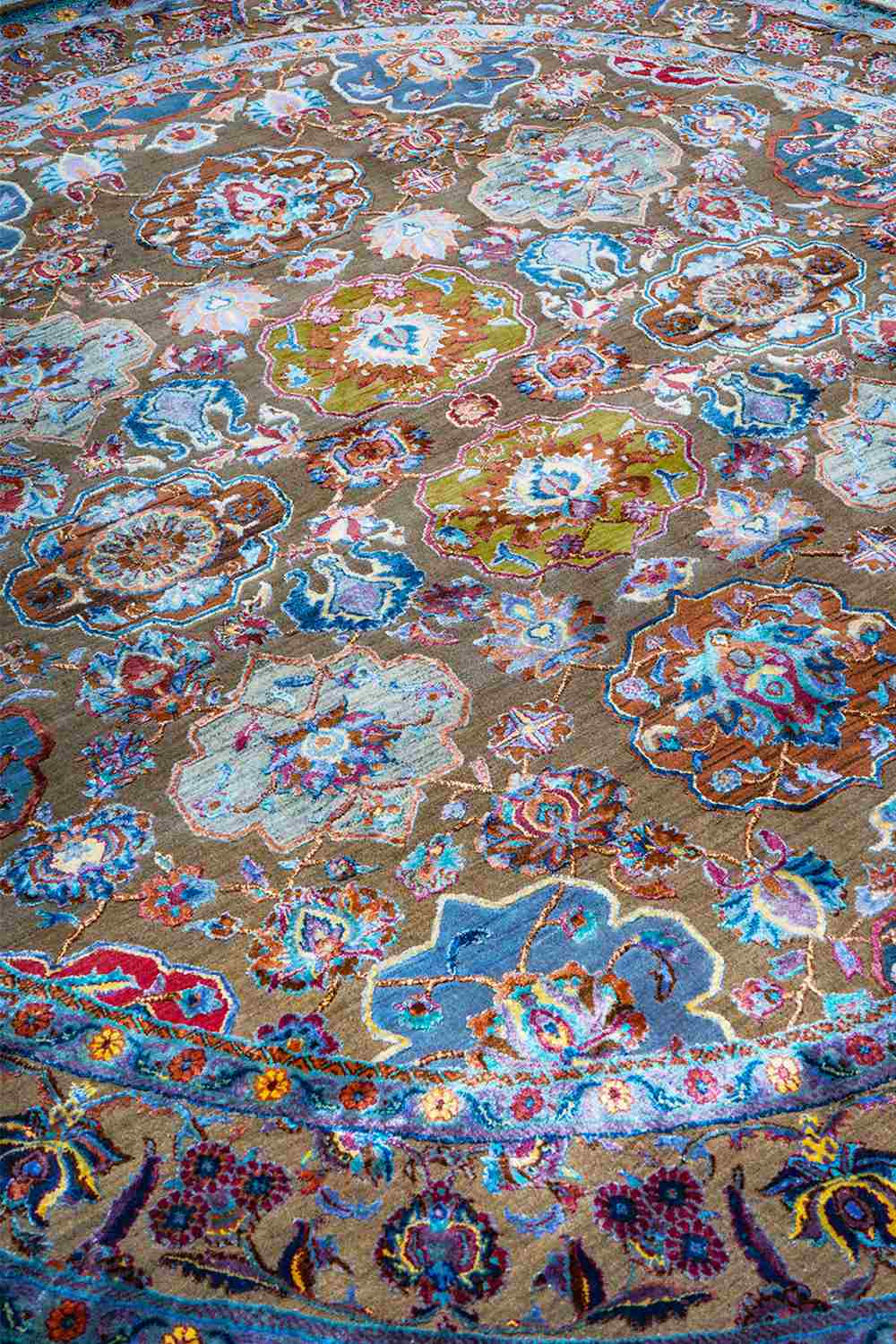 Safavid Silk And Wool Collection – Beatles
