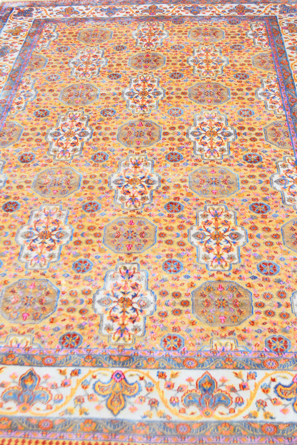 Safavid Collection – Polination