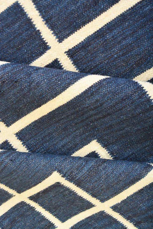 Woollen Flatweave - Symmetric Geometry