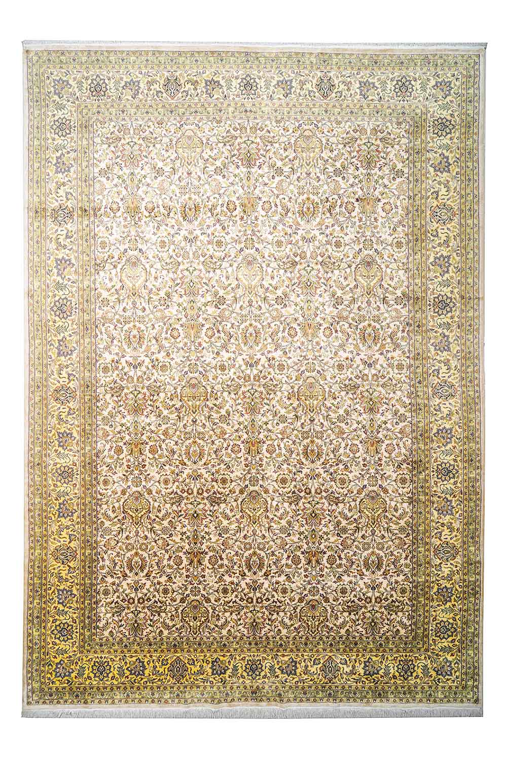 Persian Kashan Revival – Silhoutte