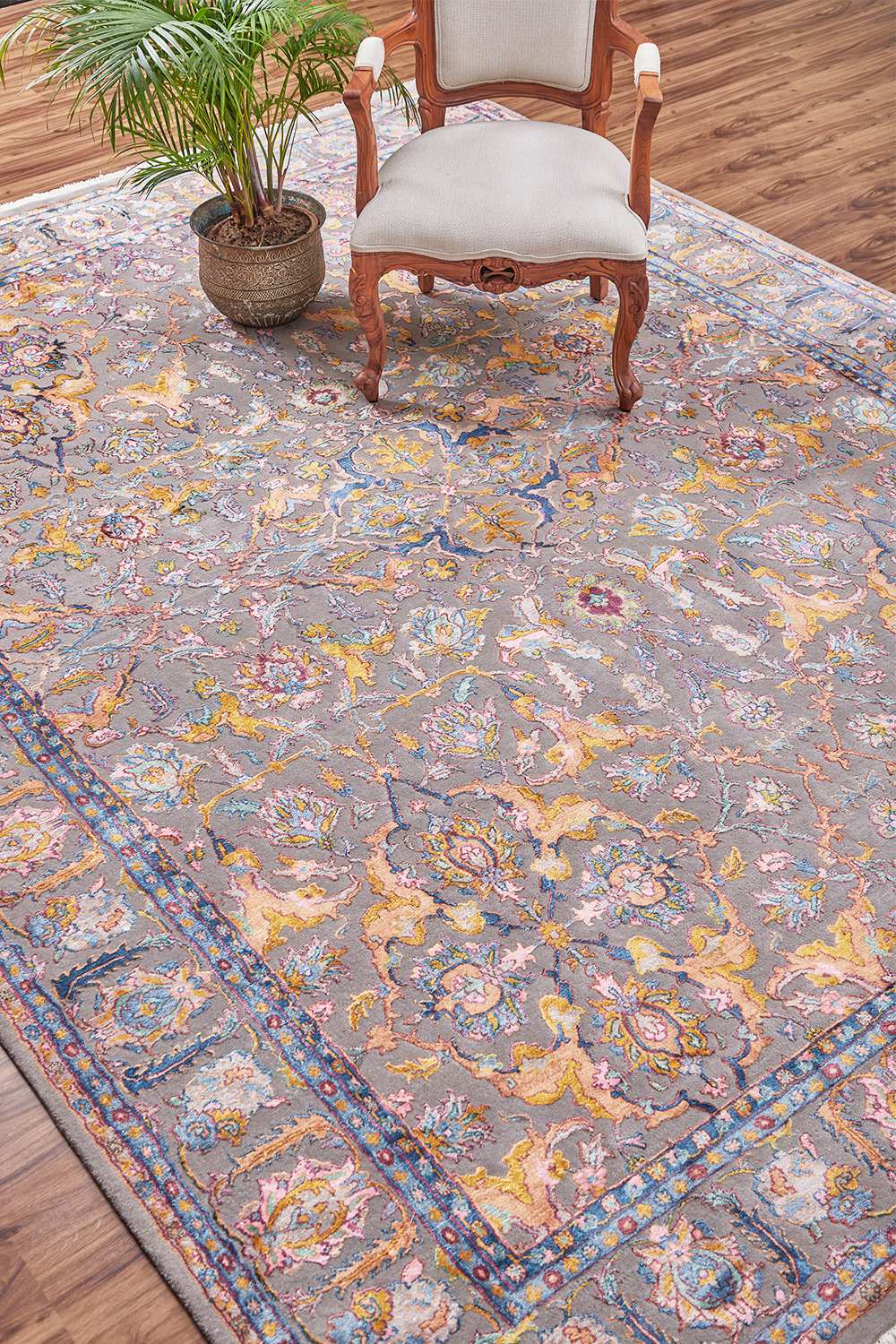 Safavid Collection – Golden Sun