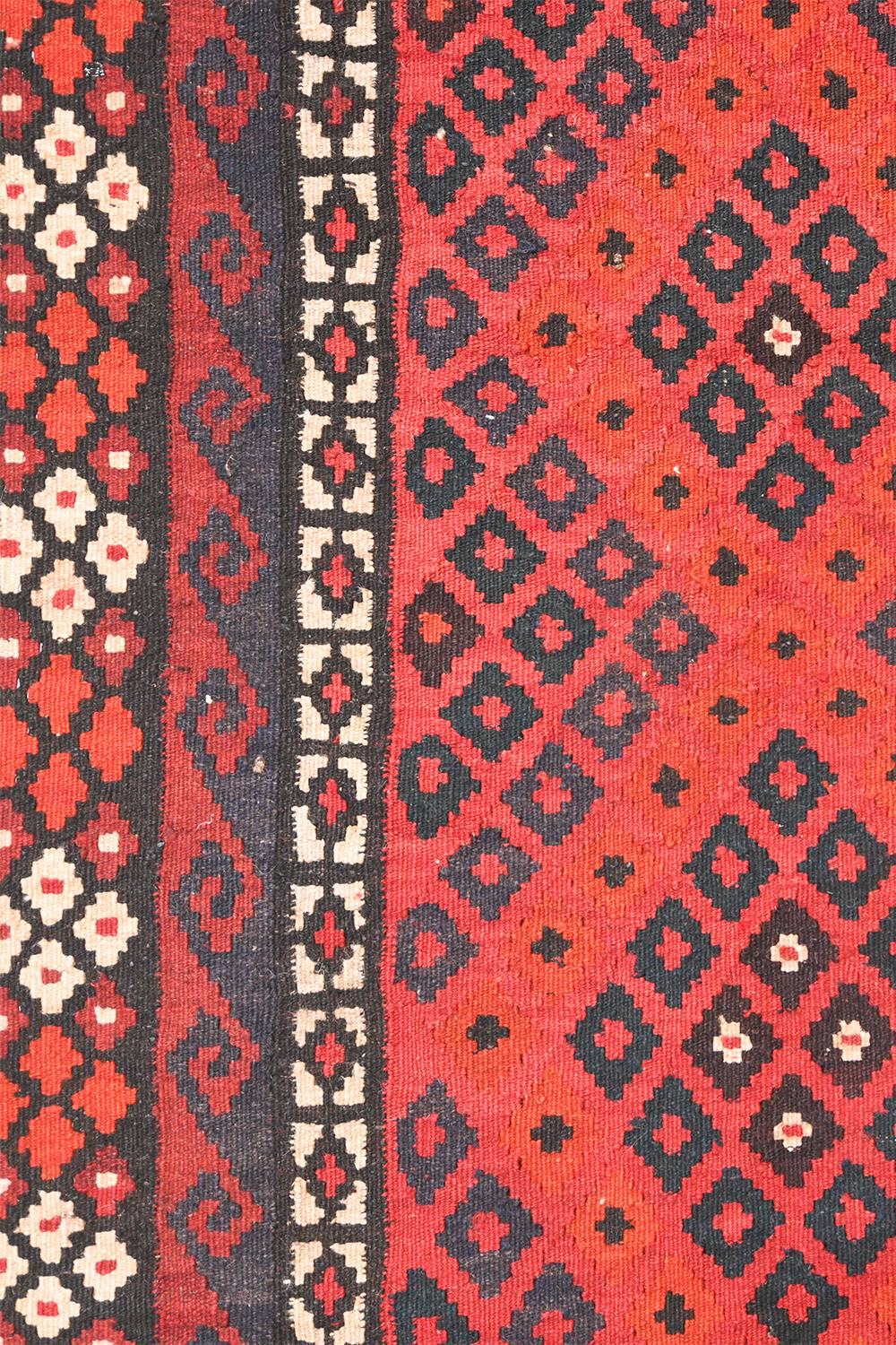 Vintage Maimani Kilim – Spatial