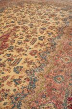 Antique Persian Laver Kerman - Atelier