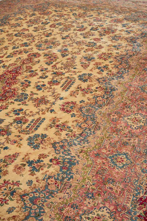 Antique Persian Laver Kerman - Atelier