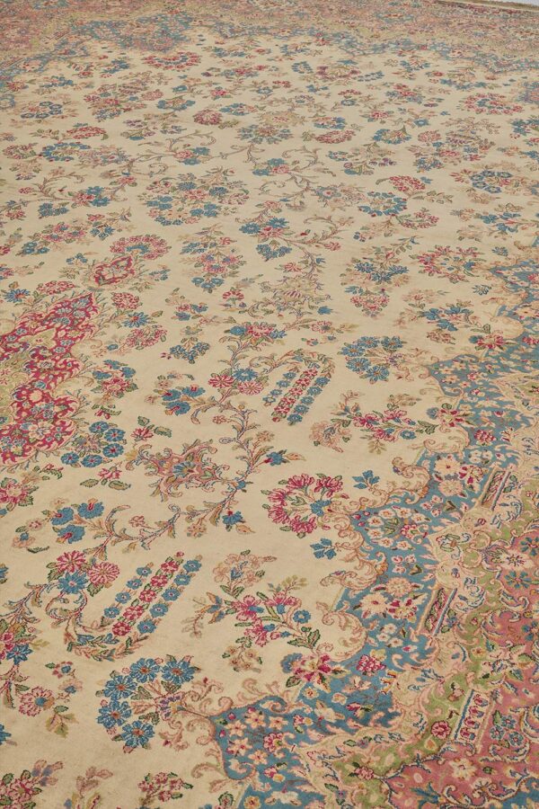 Antique Persian Laver Kerman - Atelier