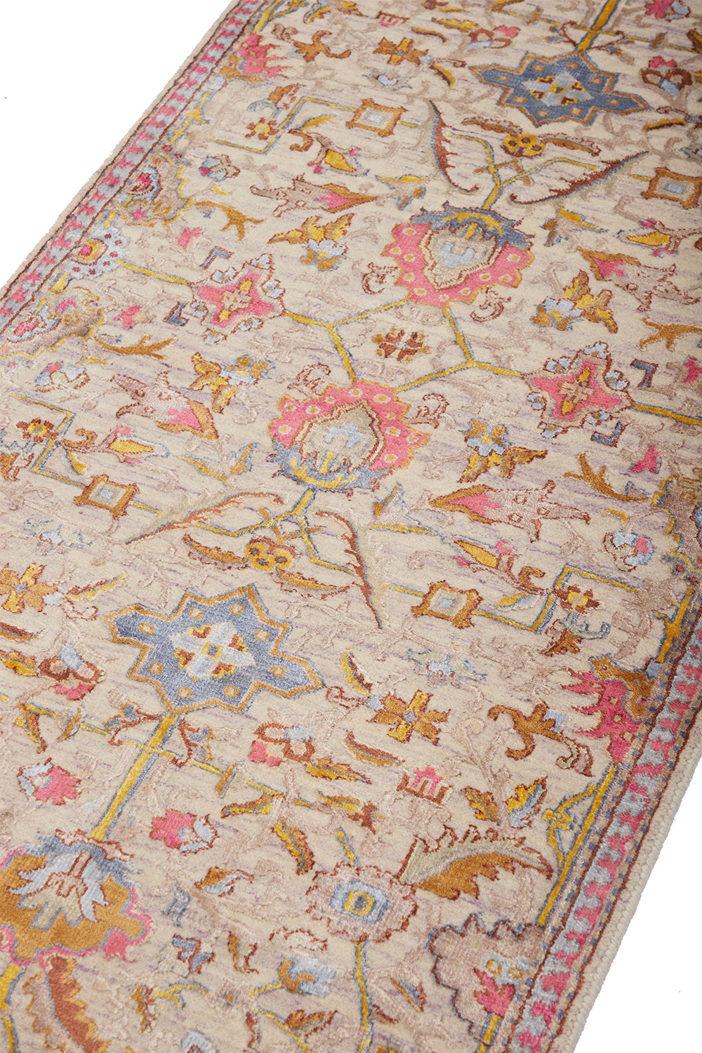 Safavid Collection – Ivory Summit
