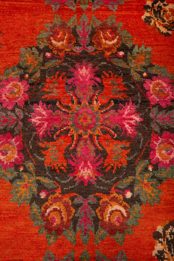 Vintage Kashgar - Baroque