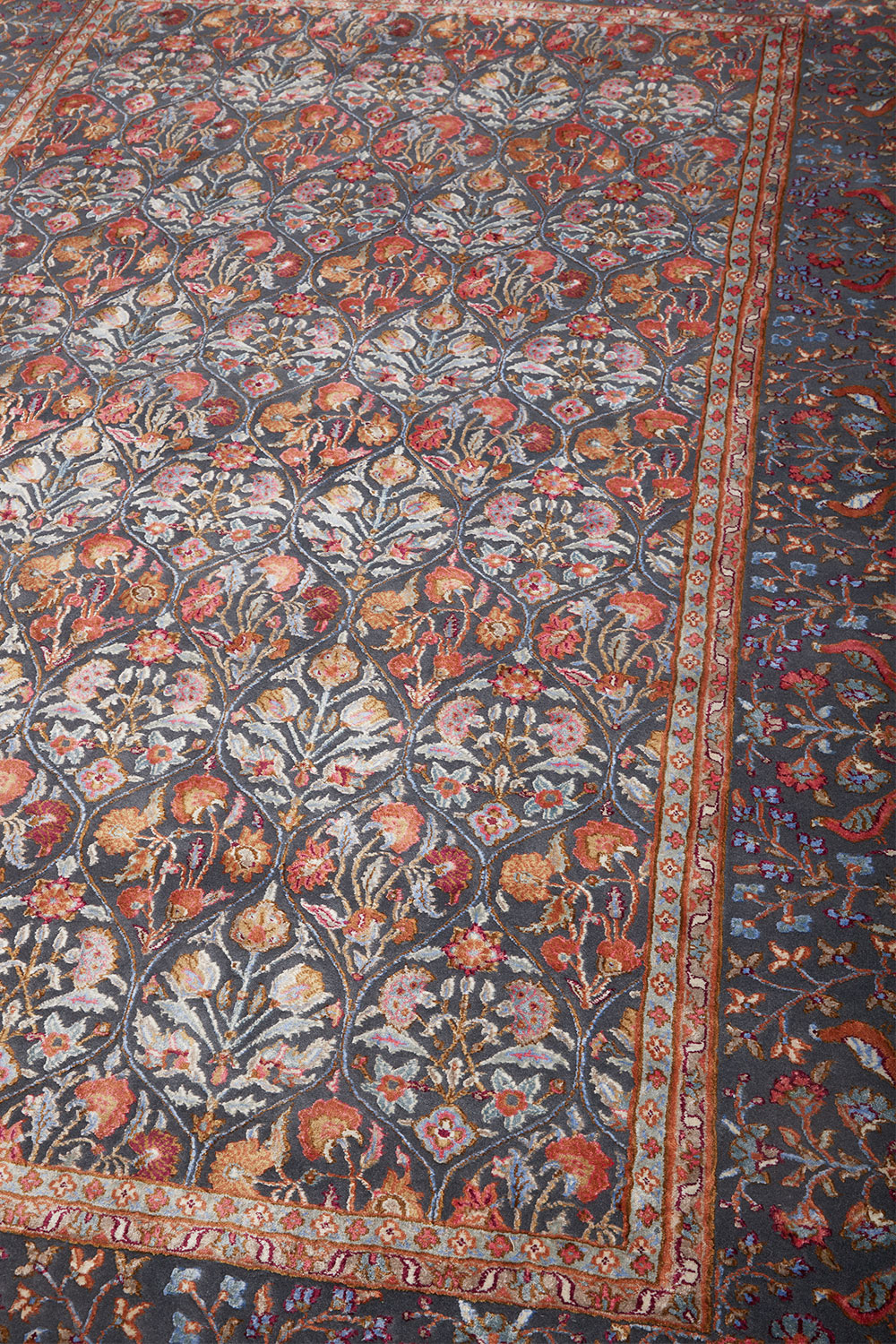 Safavid Collection – Womb