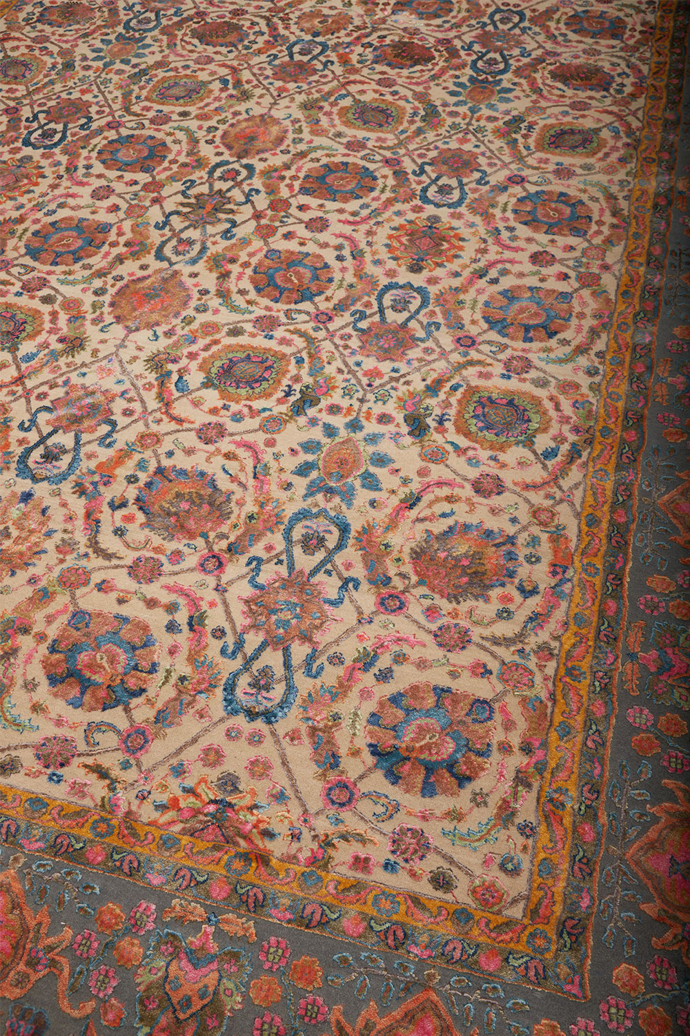 Safavid Collection – Floral Atlas