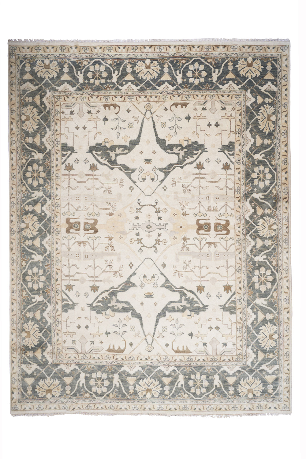 Transitional Oushak Revival – Flight