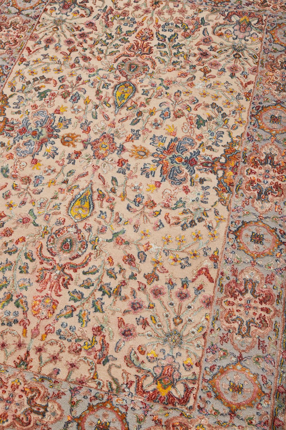 Safavid Collection – Juniper