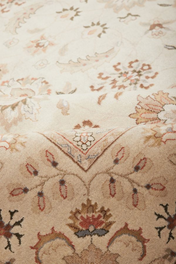 Museum Collection Isfahan - Uplift