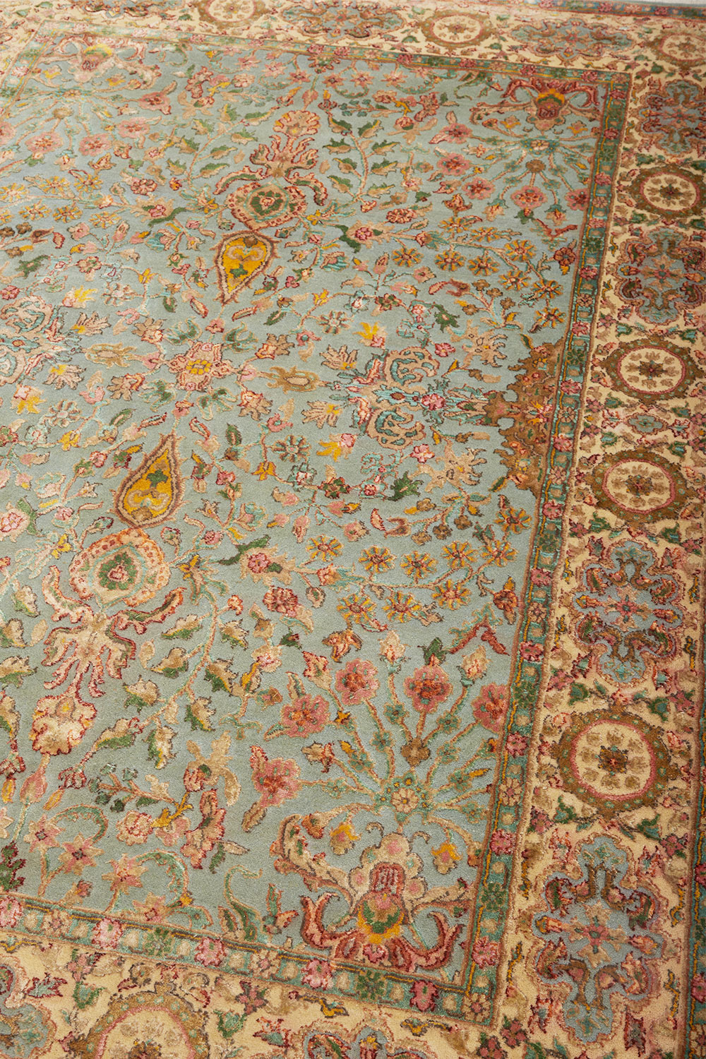 Safavid Collection – Iris
