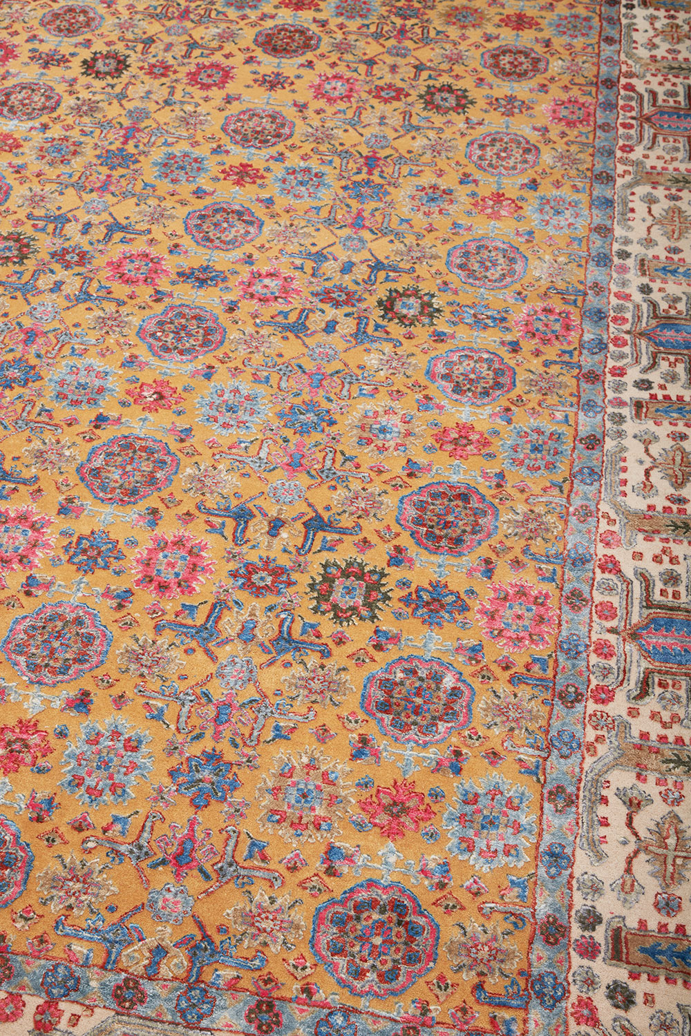 Safavid Collection – Adorned