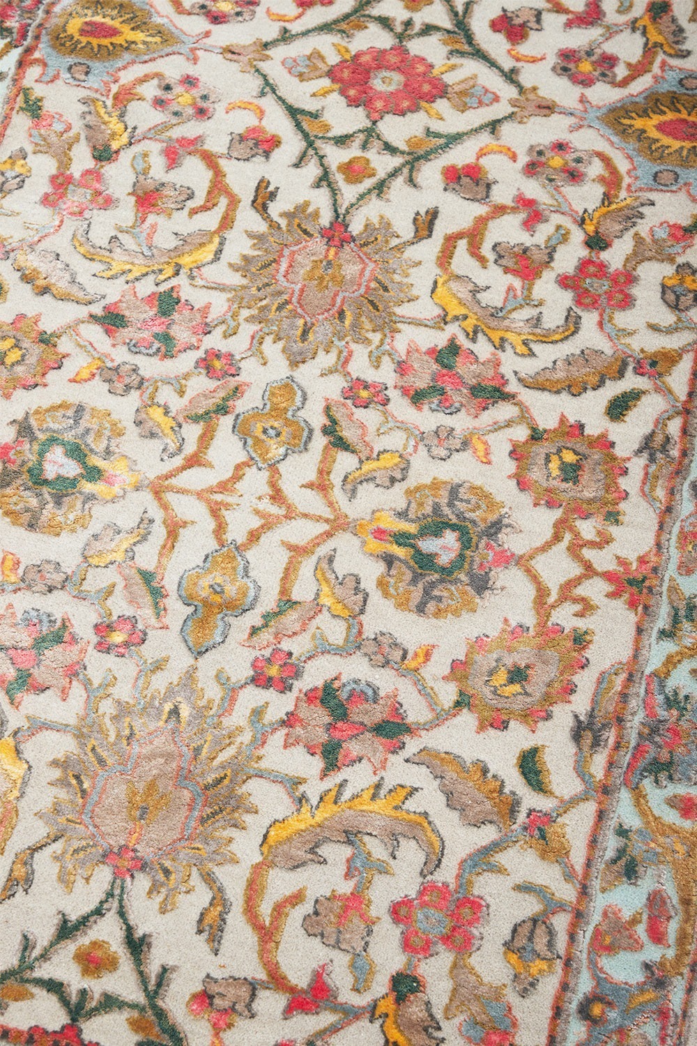Safavid Collection – Serein