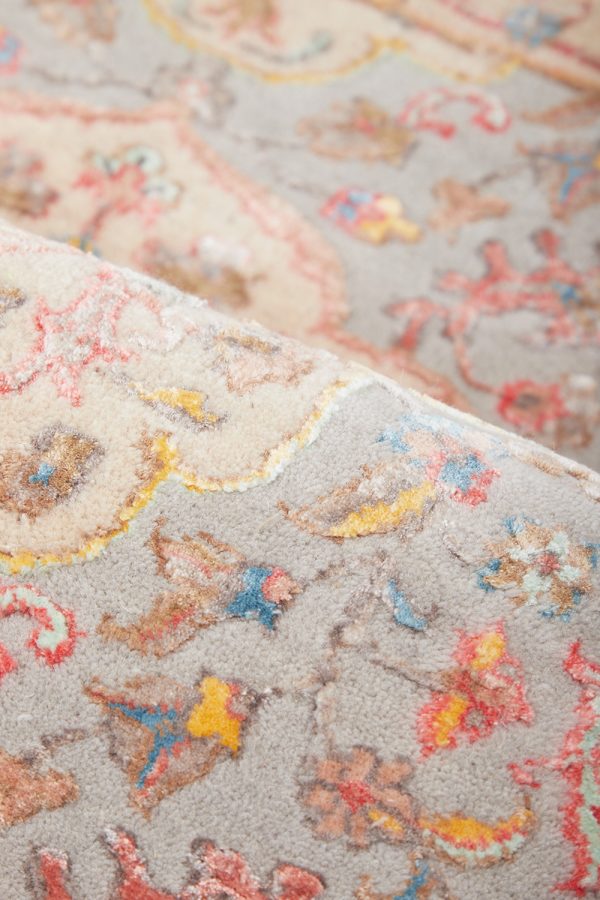 Safavid Collection - Enchanted Whisper (earlier: Whisper)