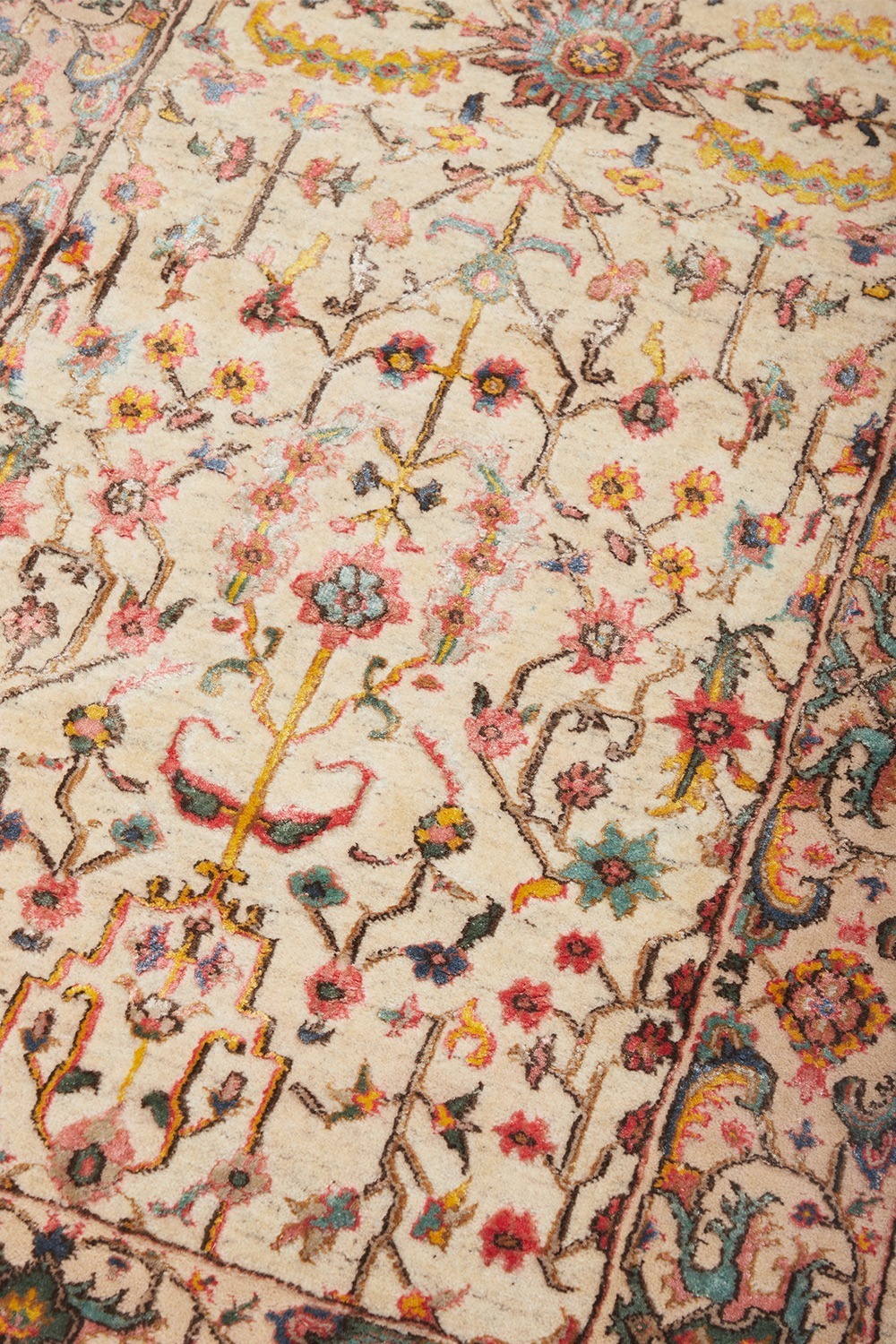 Safavid Collection – Floral Filigree