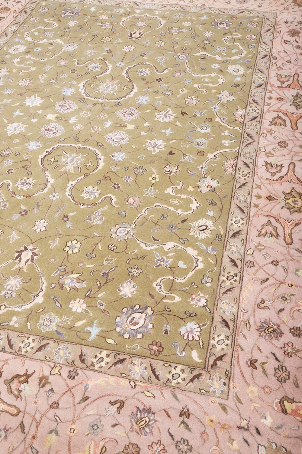Safavid Collection – Blush