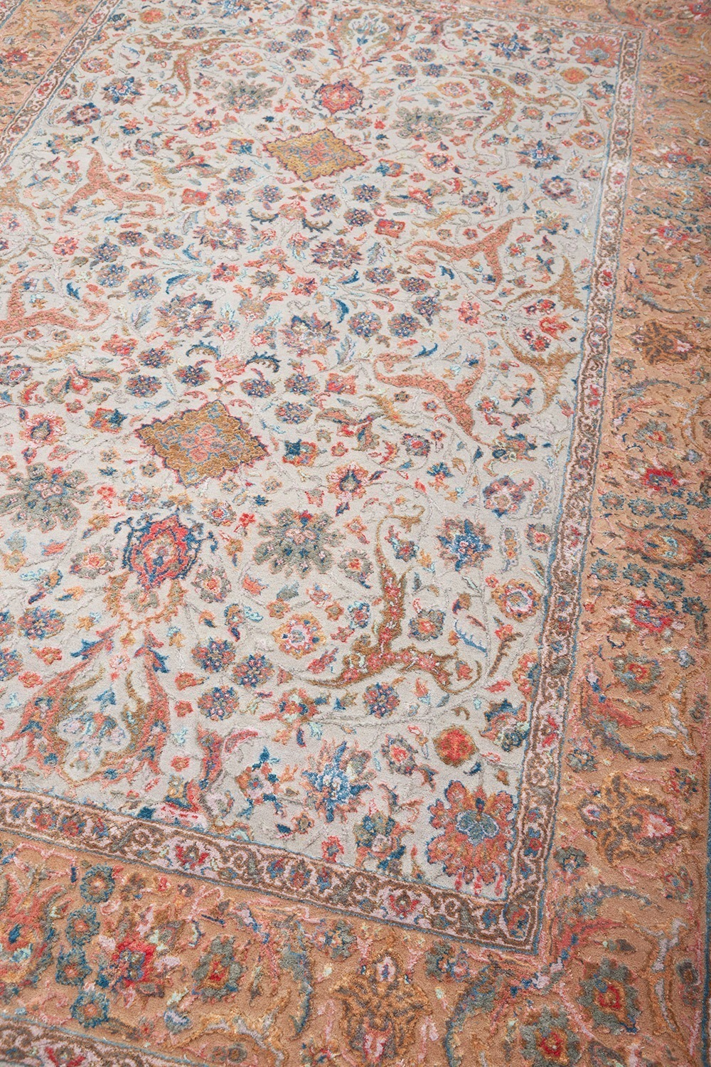 Safavid Collection – Arabesque Garden