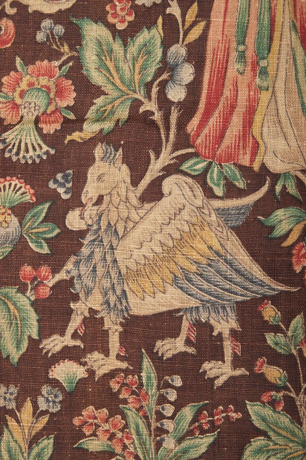 Tapestry - Noble Crest